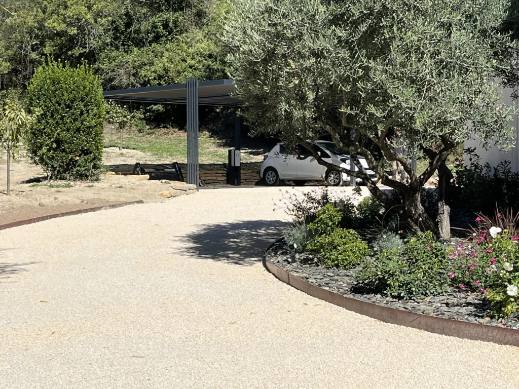 Installation et entretien des allées en gravier stabilisé à Marignane